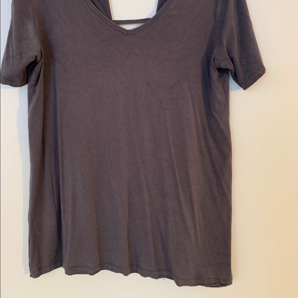Oversized Tee with Open Back Detail - Picture 4 of 4